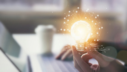 为什么主流的数码产品的默认颜色全是黑的-