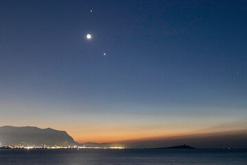 小学生五年级分数口算题（有答案的）50道？