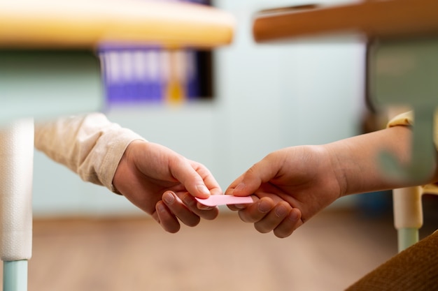 送朋友香水礼物的祝福语